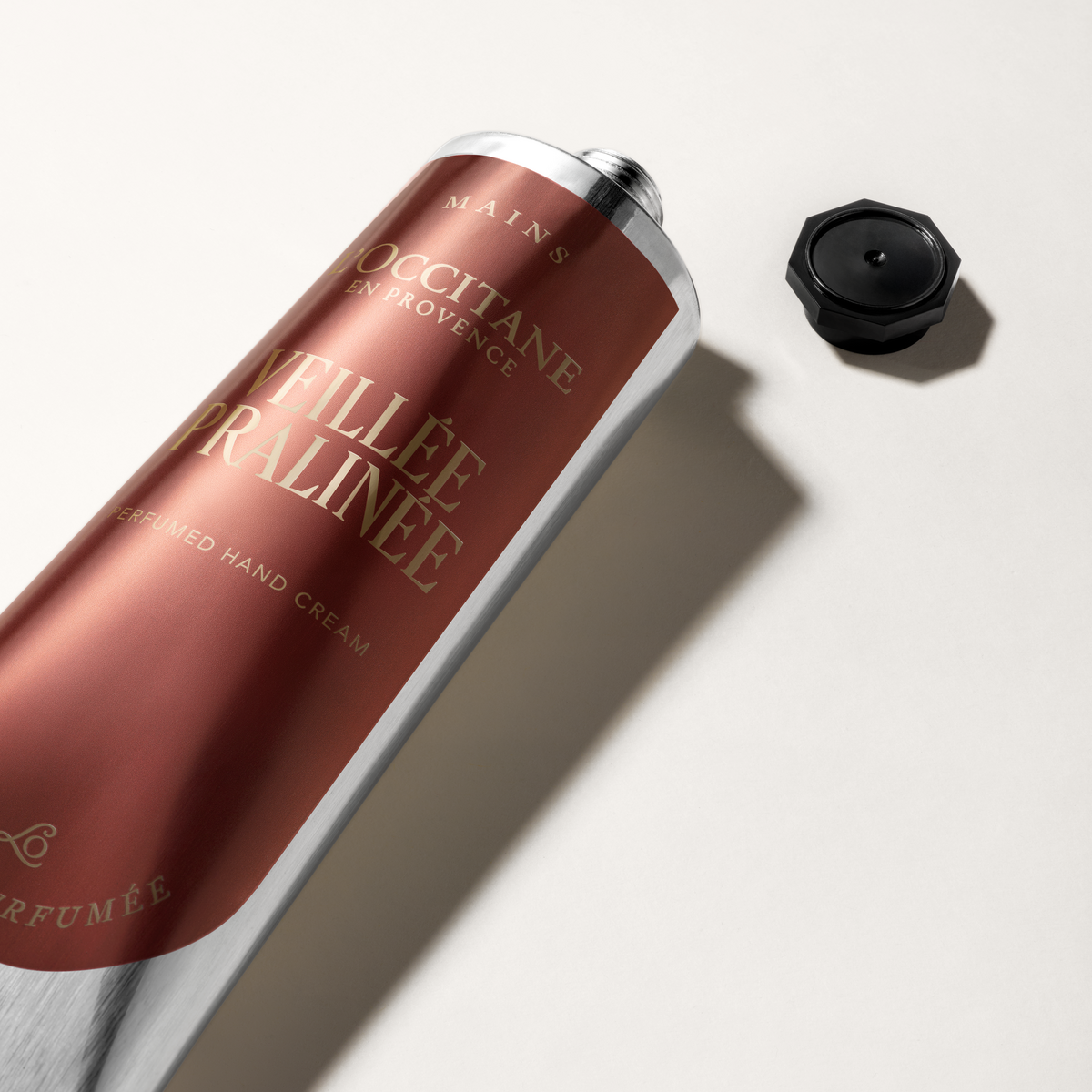 Veillée Pralinée Perfumed Hand Cream - BEAUTYBERRRY 